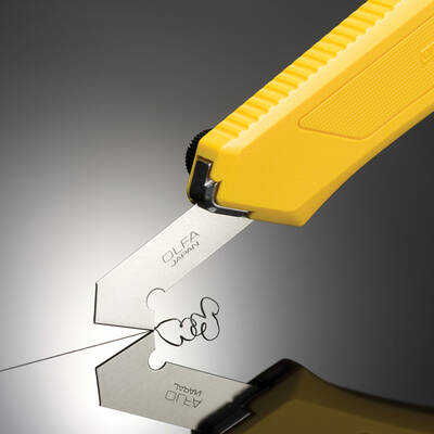 OLFA PC-L Plastik Levha, Plaka Kesiminde Kullanılan Maket Bıçağı